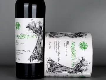 Custom embossed glossy waterproof UV sticker for wine bottle labels